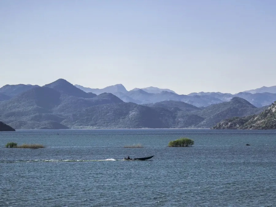 Tura: Skadarsko jezero